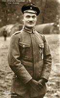 Leutnant Fritz Rumey. Sanke 639. Glue mark around reverse edge.